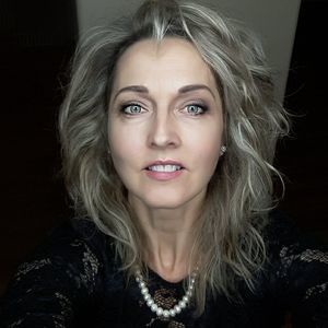 Meet your Posher, Jacqueline